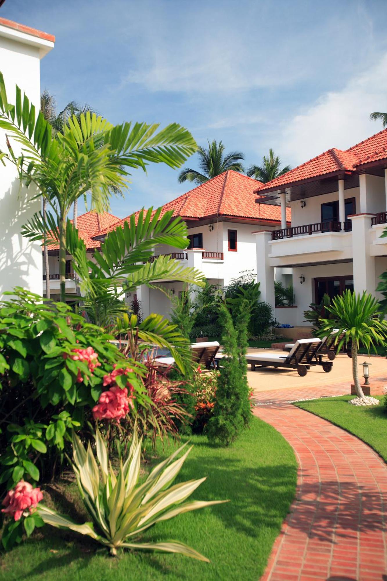 The Gardens Bangrak Beach Exterior foto